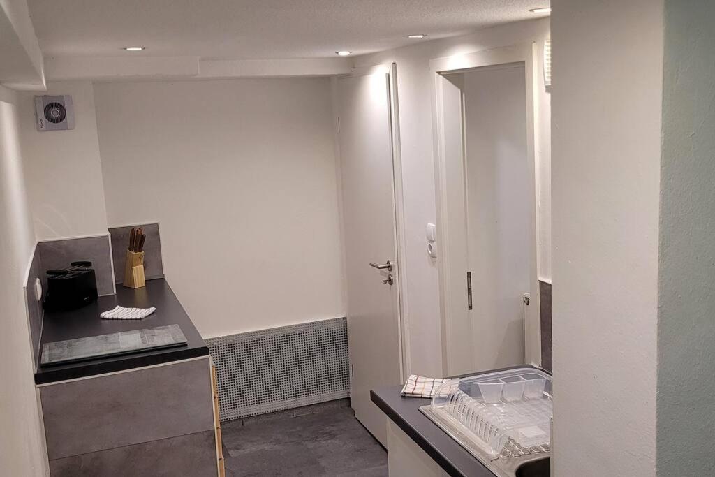 Blanca, W-lan, Office Leverkusen